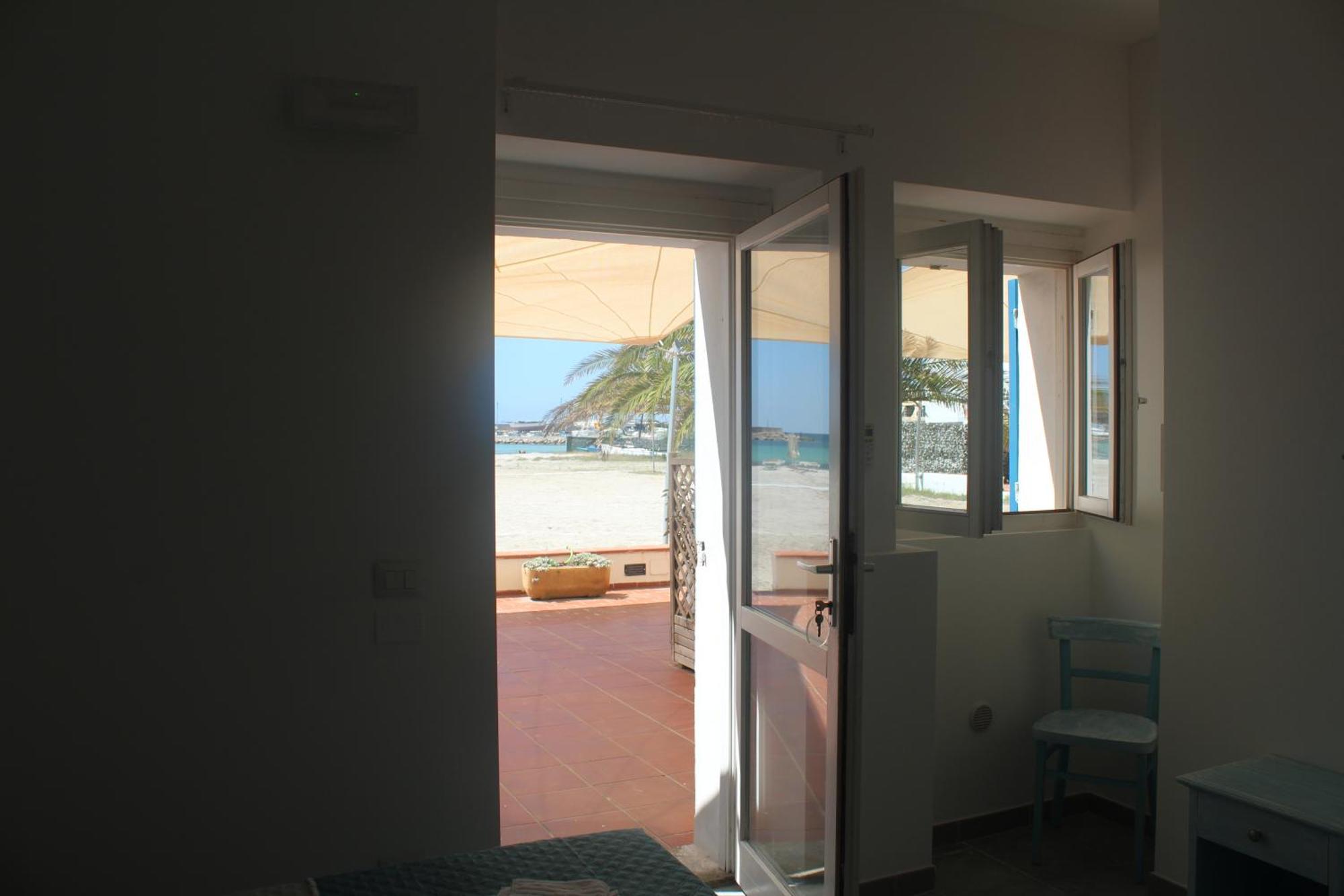 Vel Mari - Rooms On The Beach Alghero Exteriör bild