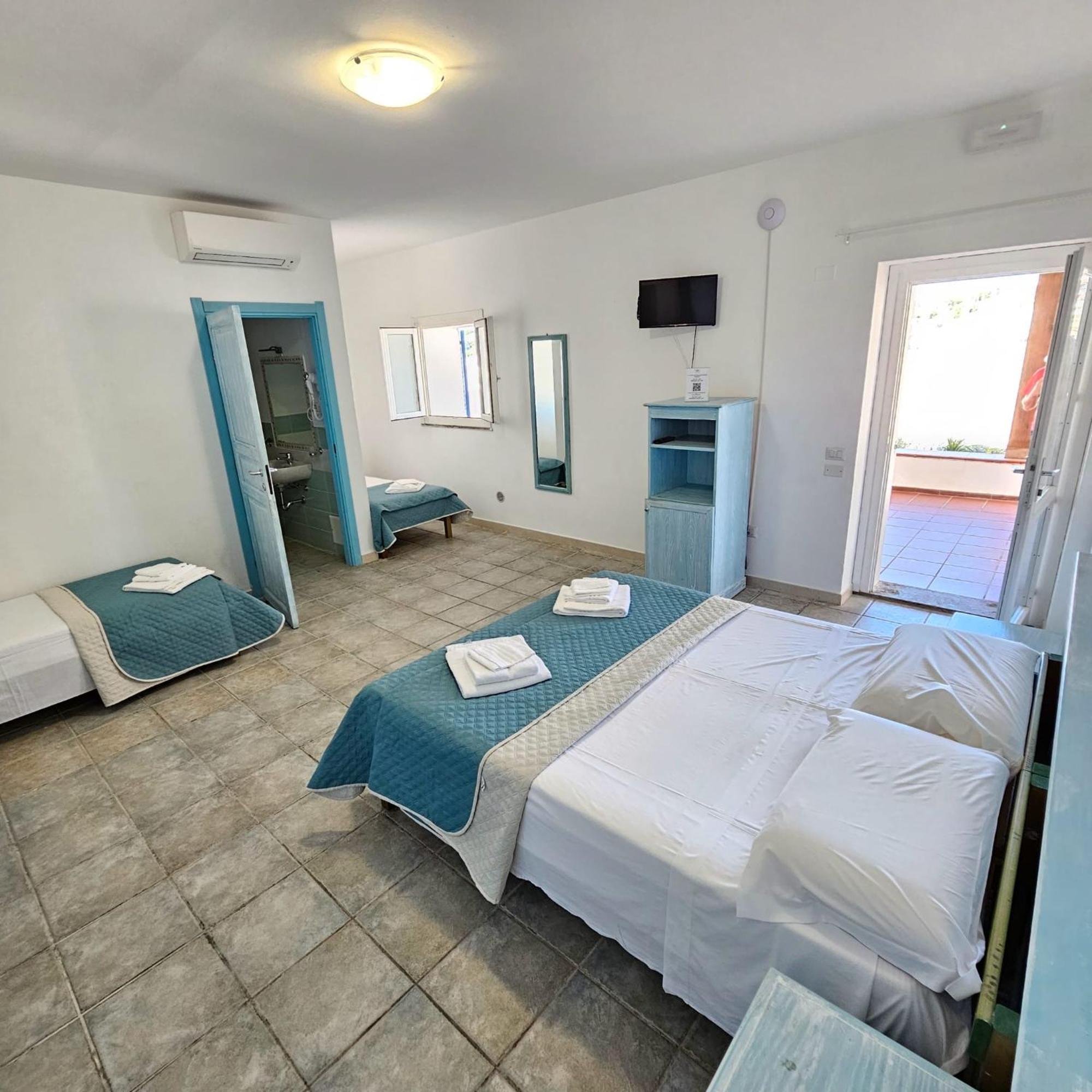 Vel Mari - Rooms On The Beach Alghero Exteriör bild